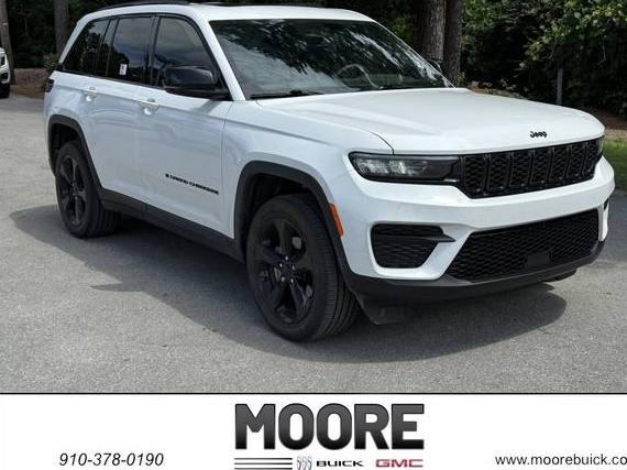 JEEP GRAND CHEROKEE 2023 1C4RJHAG6PC540542 image